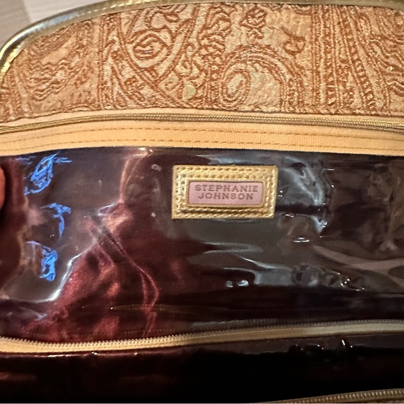 Set of 2 Cosmetic Bags with Plastic Lining and Gold Threading Detail - Picture 9 of 15